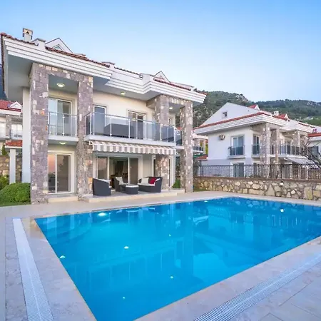 Golden-oludeniz'de Doga Manzarali Luks 페티예