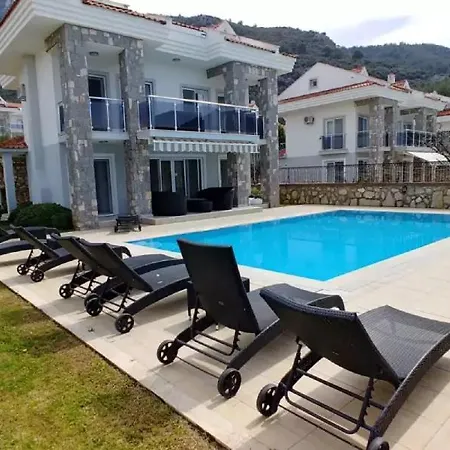 Villa Golden-oludeniz'de Doga Manzarali Luks Fethiye